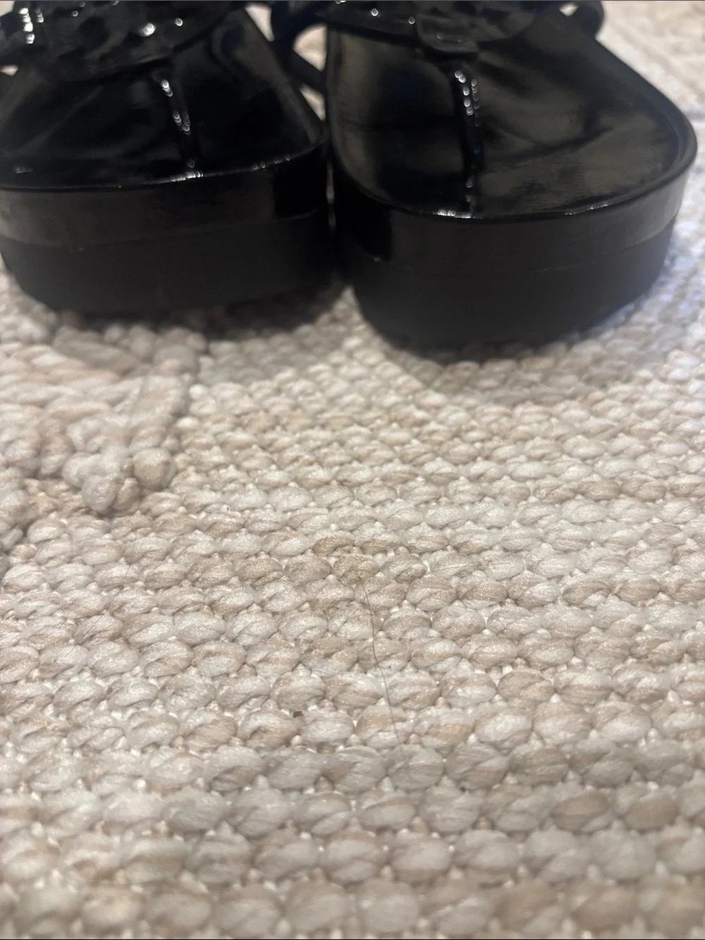 Tory Burch miller lug Black Patent Logo Thong Sandals